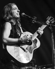 Ani DiFranco Adds Glastonbury Festival to UNPRECEDENTED SH!T: THE TOUR